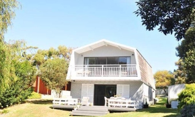 Waterhouse House | Sabi Robe WiFi 300m to Beach Dog friendly