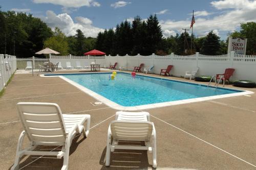 Center Conway Hotel | Saco River Motor Lodge & Suites