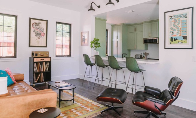 East Sacramento House | Sacramento Guest House w/Patio ~ 5 Mi to Downtown