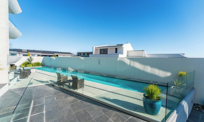 Waipahihi Apartment | Sacred Waters