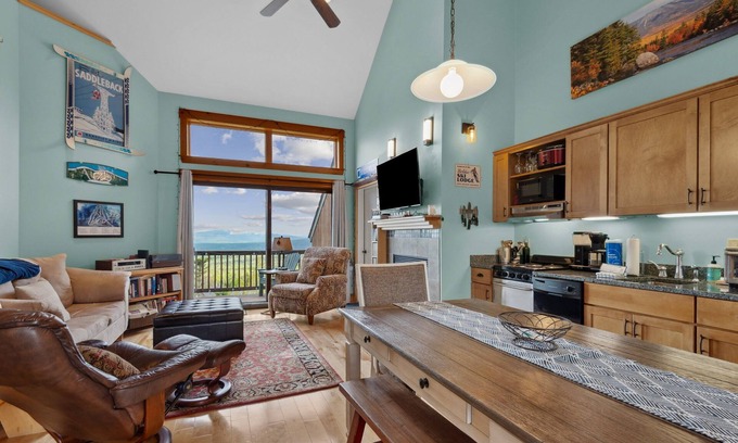 Rangeley Condo | Saddleback | South Branch 13-3 | ski in/ski out