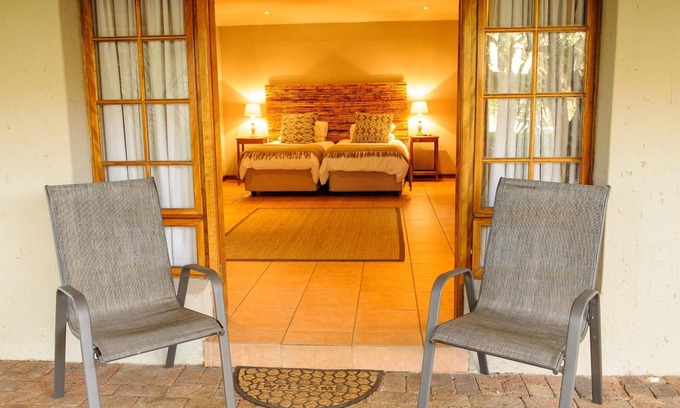Kempton Park House | Safari Club SA