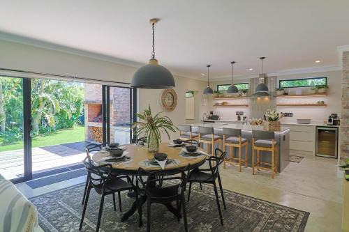 Sandbaai House | Saffron House