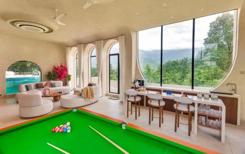 Karjat Villa | SaffronStays Roman Holiday