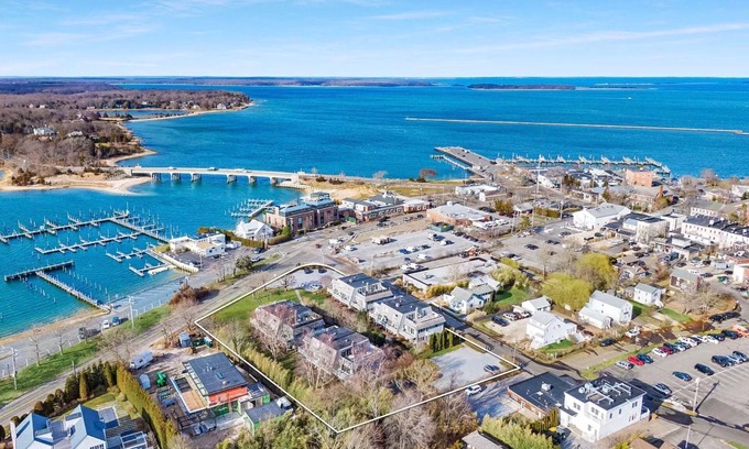 Sag Harbor House | Sag Harbor 2BR Townhome w/Patio, Smart Home & Boat Slip