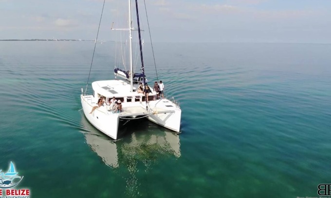 San Pedro Boat Rental | Sailing Catamaran Yacht in Belize