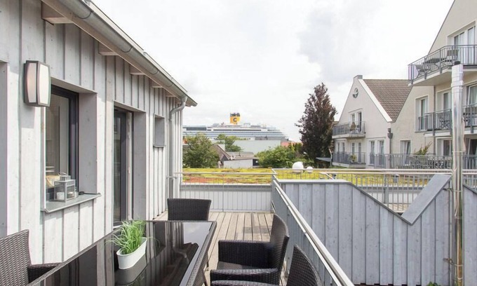 Warnemuende Apartment | Sailorlodge, quiet location on the Alter Strom - family-friendly, modern, special