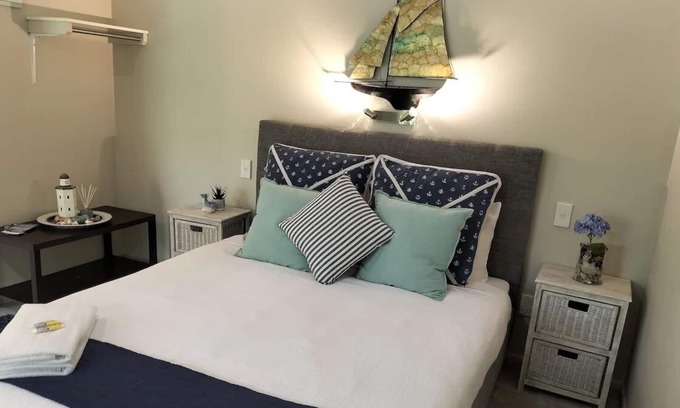 Opua House | Sailors Studio~close to Opua Marina & Cycle Trail