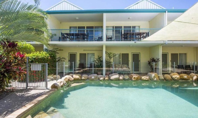Horseshoe Bay Apartment | SAILS 9 Beachfront Getaway Horseshoe Bay