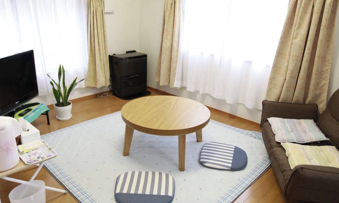 Tokamachi House | Sakura House is a quiet twostory inn located ju/Tokamachi Niigata