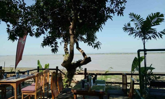 Sale Hotel | Salay River View Inn