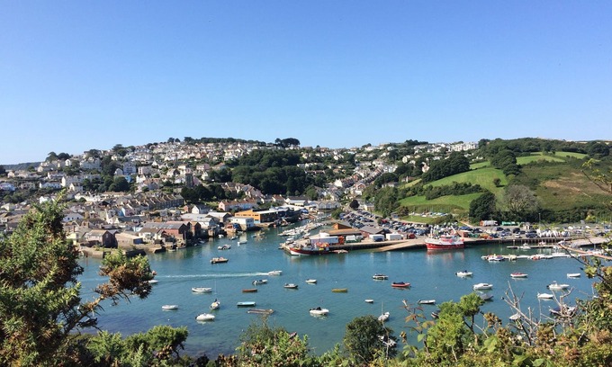 Salcombe House | Salcombe Cottage tucked away off Island St., short, level walk to all amenities.
