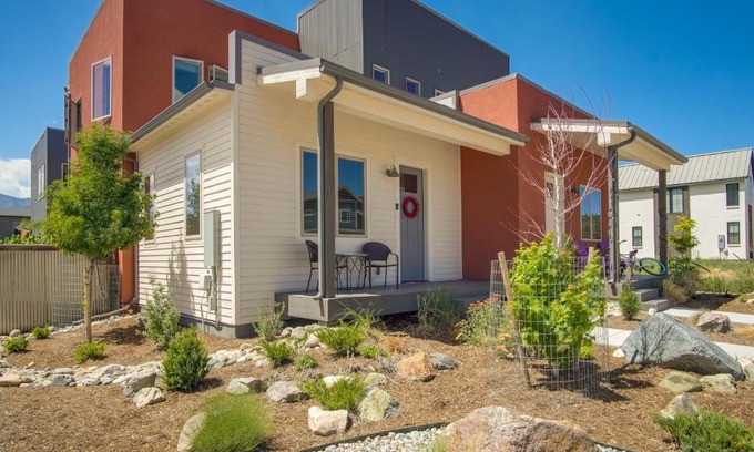 Salida Apartment | Salida Oasis 1 Mi to Town, Mountain View, Hot Tub