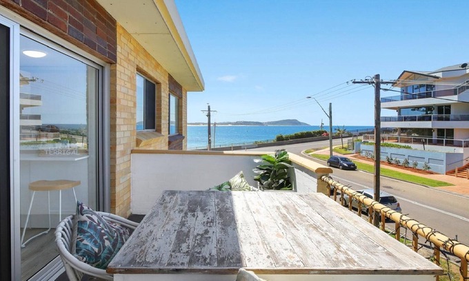 Terrigal Apartment | SALT LIFE | Short walk to beach, shops cafes | Accom Holidays