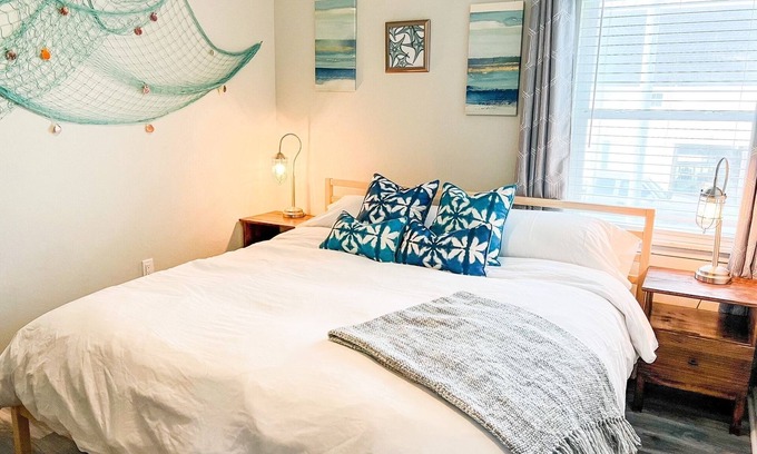 Surfside Beach House | Salt & Solitude Beach Cottage 4 Blocks From the Ocean