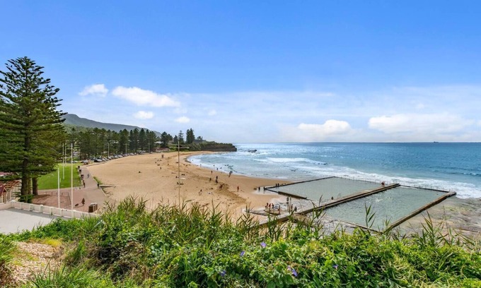 Thirroul House | Saltwater Escape Live the Sand and Surf Lifestyle