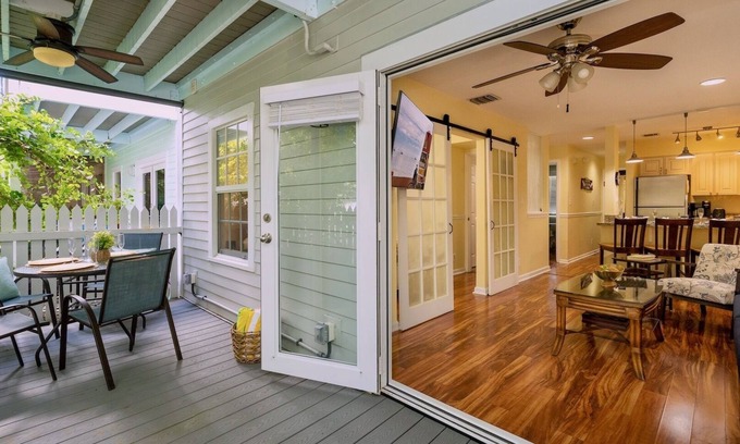 Truman Annex Condo | *SALTWATER HARMONY @ THE ANNEX* Charming Condo & Pool + LAST KEY SERVICES.