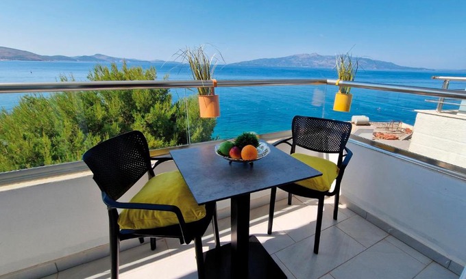 Kodrra Apartment | Salty Breeze Sea View Apartment