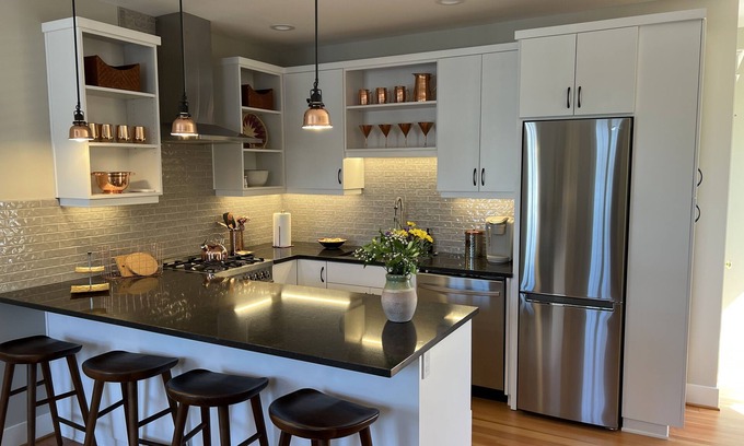 Coupeville Condo | Salty Vons Waterfront Inn - Studio located in Coupeville Historic District