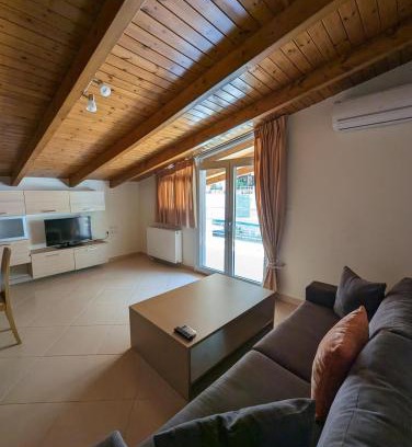 Kamena Vourla Apartment | Samaras Apartments in Kamena Vourla