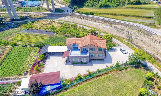 Samcheok House | Samcheok Greenhyang Pension
