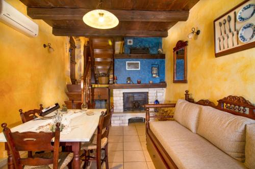 Samonas House | Samonas - Blue villa Mantzourana