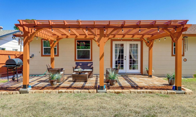 West San Antonio House | San Antonio Vacation Rental ~ 4 Mi to Lackland AFB
