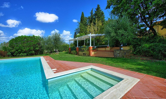Montespertoli Villa | San Carlo - Holiday Villa Rental with private swimming pool in Chianti, Tuscany