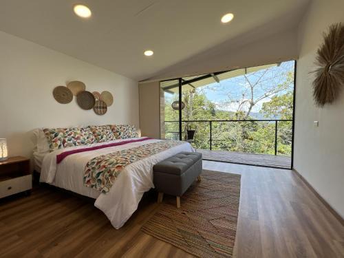Cali Cabin | San Felipe Lodge. Birding and Wellness