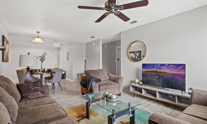 Southside Apartment | San Jose Forest 2/2, W/D, Long-Term, Central