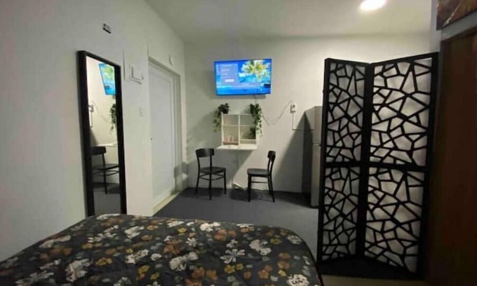 Santurce Apartment | San Juan 10min to airport wgarage/fastwifi/laundry