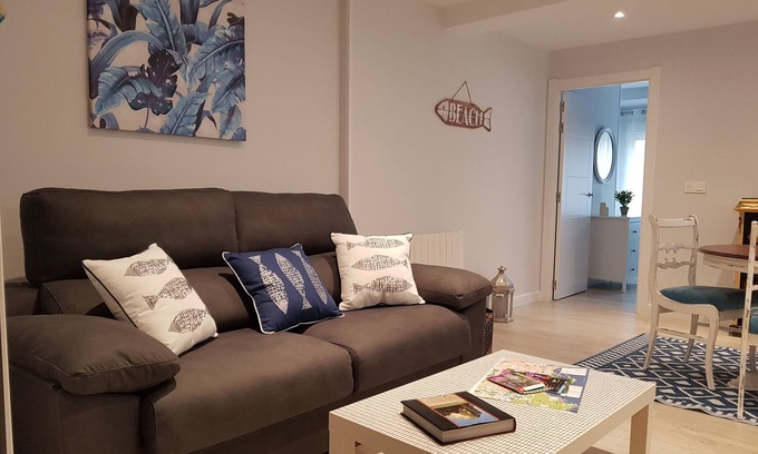 Gijon City Centre Apartment | San Lorenzo beach front center apartment