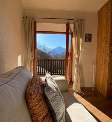 Oulx Apartment | San Marco FARMHOUSE with a view.
