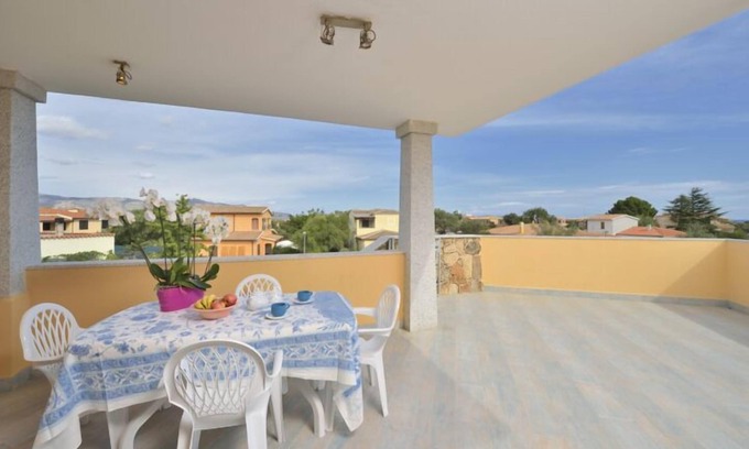 San Teodoro City Centre Apartment | San Teodoro - Apartment near La Cinta beach and downtown - free WIFI