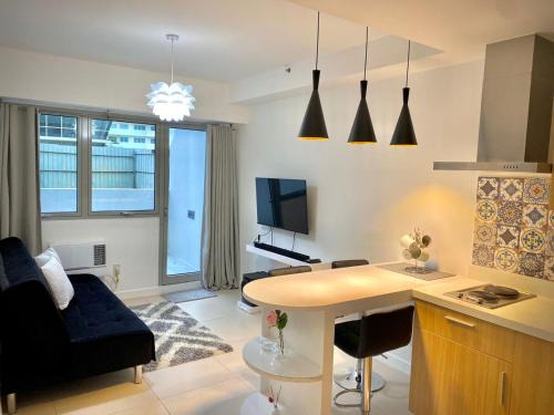 Quezon City Apartment | Sanctuary Center 1 BR Staycation in Commonwealth
