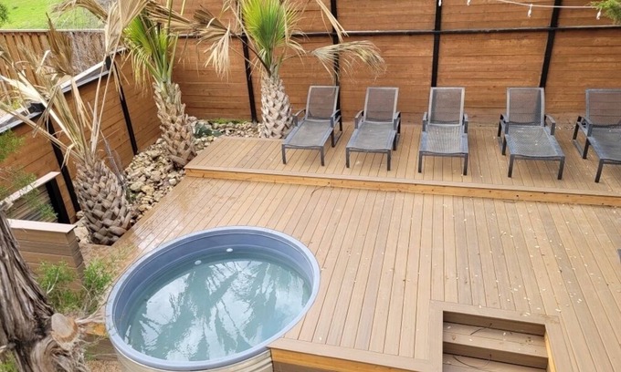 Point Venture House | Sanctuary On Lake Travis with private pool and outdoor jetted tub with golf cart