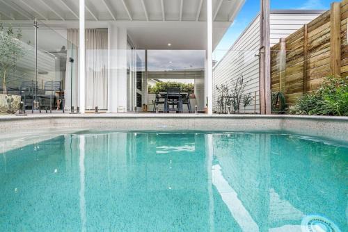 Byron Bay Villa | Sanctuary Spaces - Lomani Six