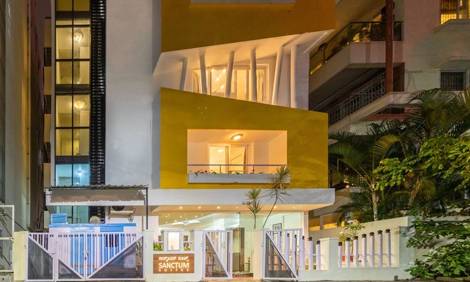 Domlur Hotel | Sanctum Suites Domlur Bangalore