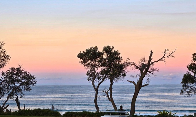 Minnie Water House | Sand N Salt, TOP NOTCH