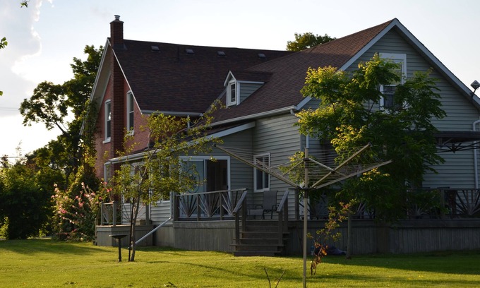 Picton House | Sandbanks at Trillium House -PEC near Picton