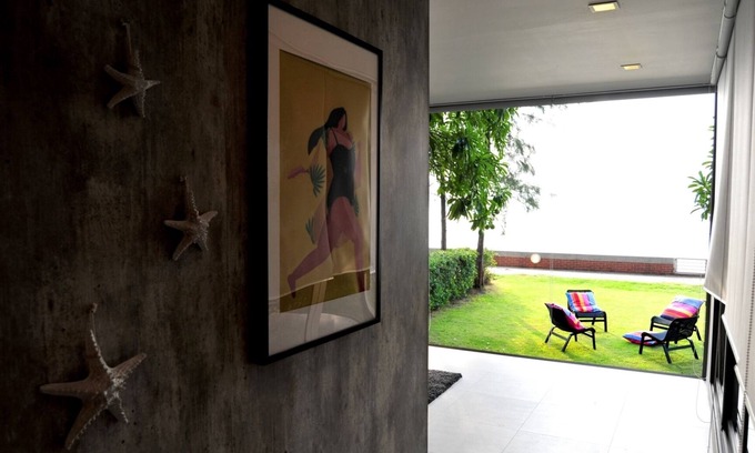 Bang Lamung Villa | Sandbox House · Beach House by the Sea | 20 mins from Pattaya city