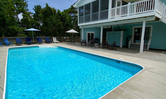 Sandbridge House | Sandbridge Family Cottage - Beach, Pool, AND Bay!