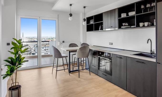 Thessaloniki Apartment | Sanders Arch - Compact 1-Bdr. Apt. w/ Balcony