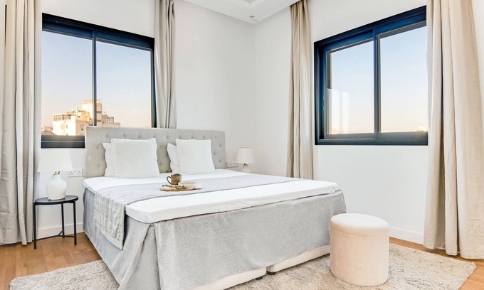 Limassol Apartment | Sanders Crystal 1 - Best 3-Bdr Apt w Shared Pool