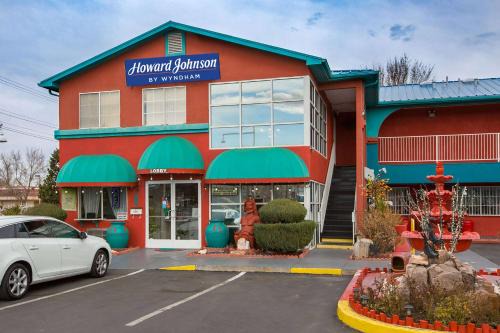 Westside Hotel | Sandia Peak Inn Old Town ABQ, a Howard Johnson by Wyndham