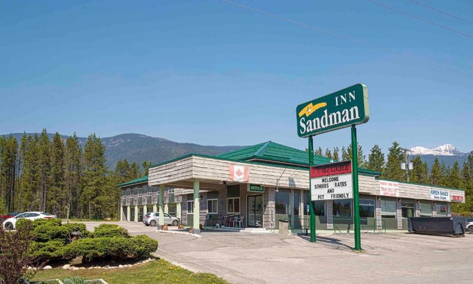 Blue River Hotel | Sandman Inn Blue River