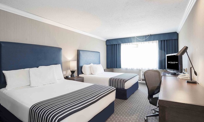 Blue River Hotel | Sandman Inn Blue River
