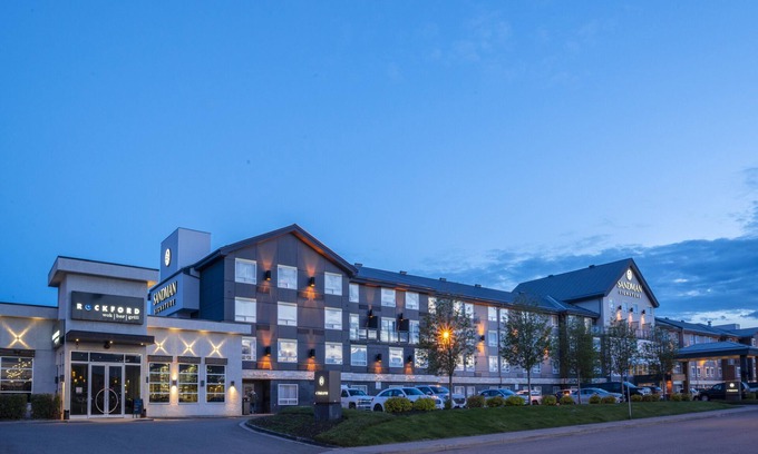 Prince George Hotel | Sandman Signature Prince George Hotel