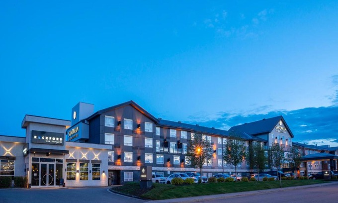 Prince George Hotel | Sandman Signature Prince George Hotel