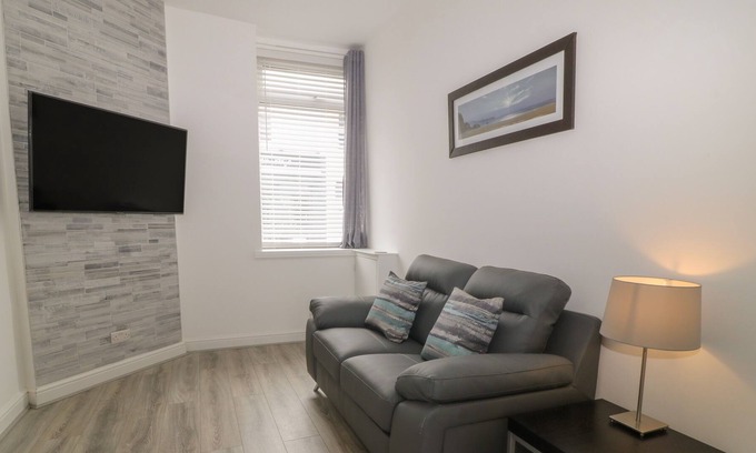 Babbacombe Cottage | SANDOWN, pet friendly, country holiday cottage in Babbacombe